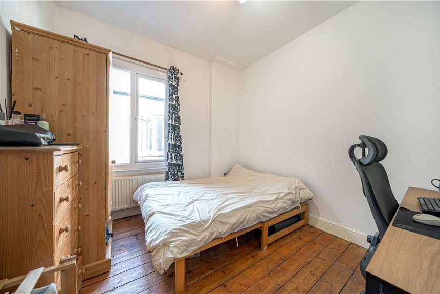 sold pitshanger lane london 23757 - Gibbs Gillespie