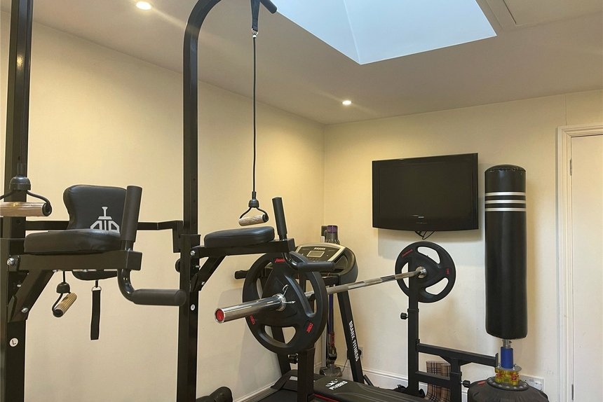 for sale stirling avenue london 23771 - Gibbs Gillespie