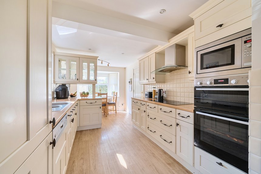 for sale stirling avenue london 23771 - Gibbs Gillespie