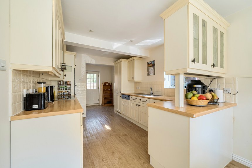 for sale stirling avenue london 23771 - Gibbs Gillespie