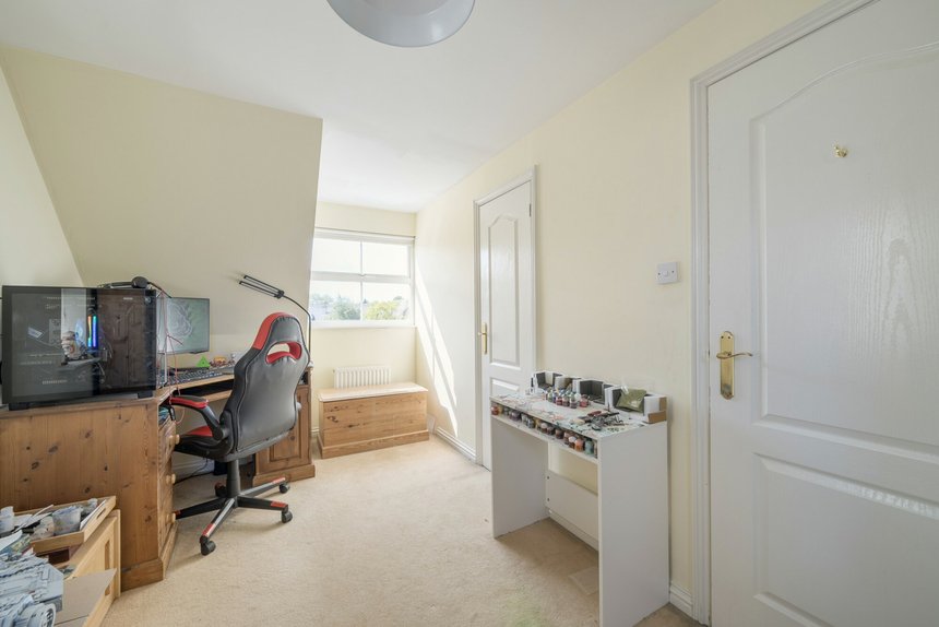 for sale stirling avenue london 23771 - Gibbs Gillespie