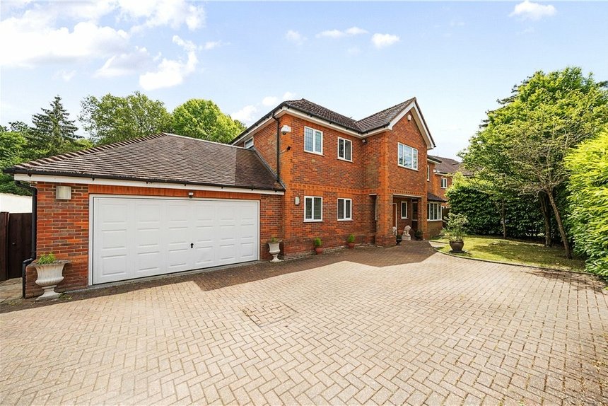 for sale wood end close london 23978 - Gibbs Gillespie