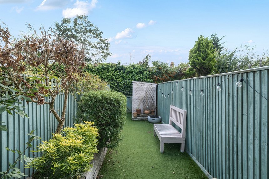 for sale carlyle road london 24167 - Gibbs Gillespie