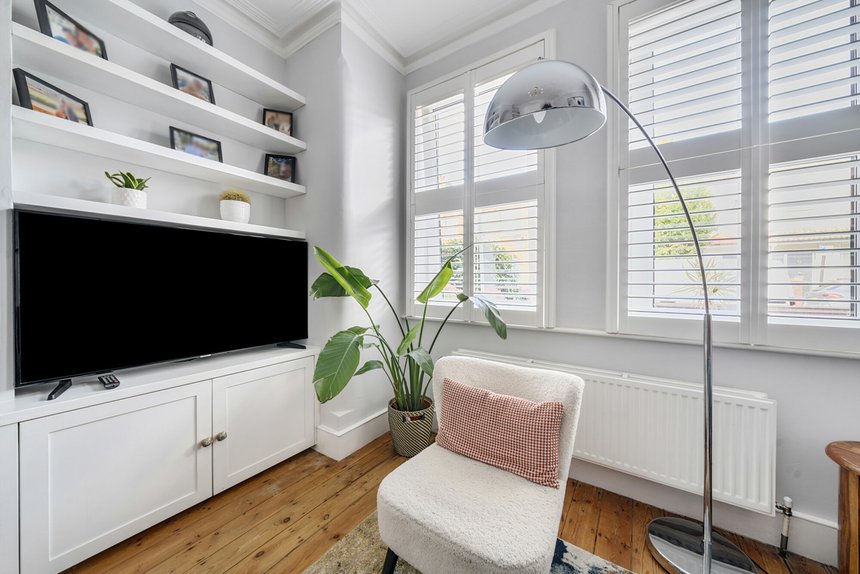 for sale carlyle road london 24167 - Gibbs Gillespie