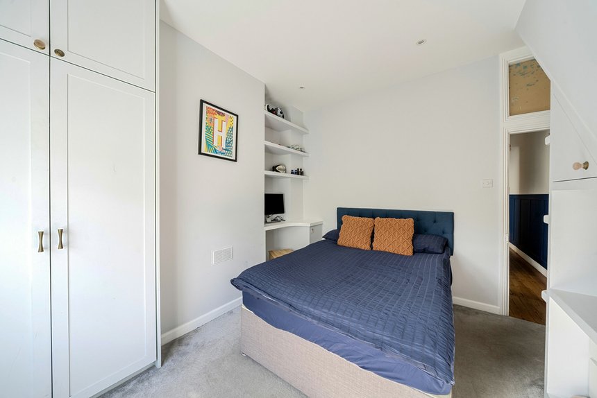 for sale carlyle road london 24167 - Gibbs Gillespie