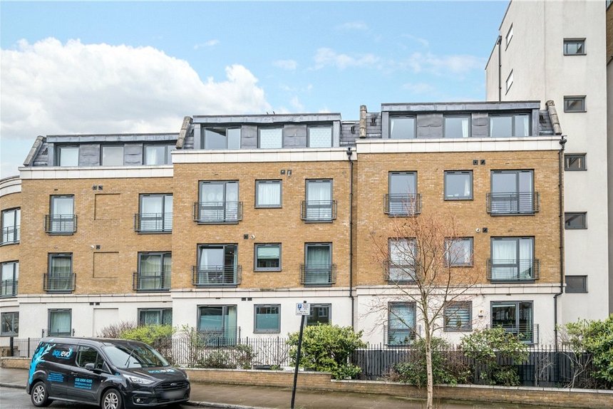 for sale lovelace house london 24334 - Gibbs Gillespie