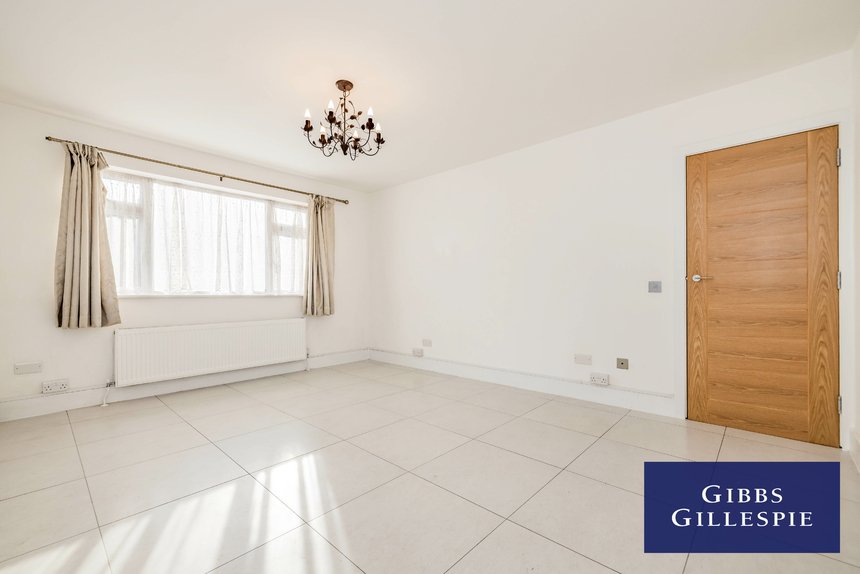 let agreed 2 london 24395 - Gibbs Gillespie