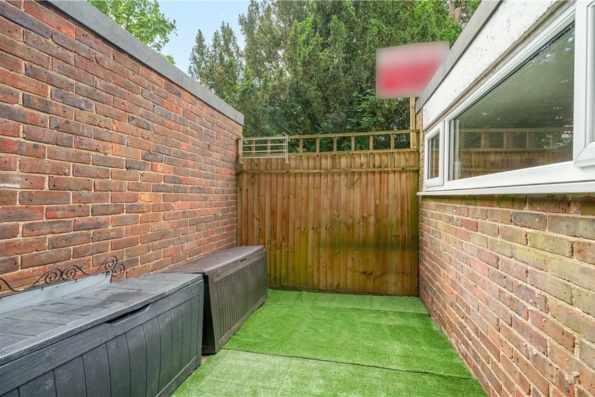 under offer grangedale close london 24455 - Gibbs Gillespie