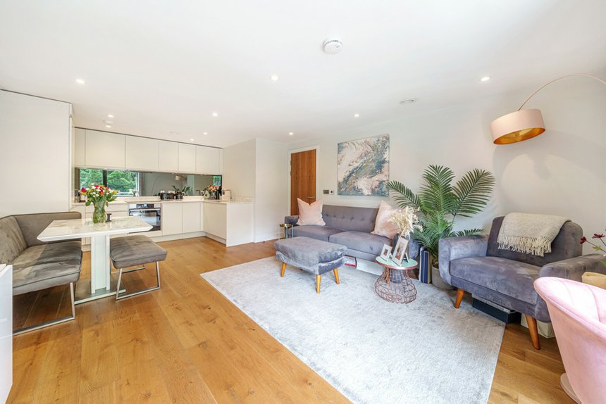 for sale station road london 24467 - Gibbs Gillespie