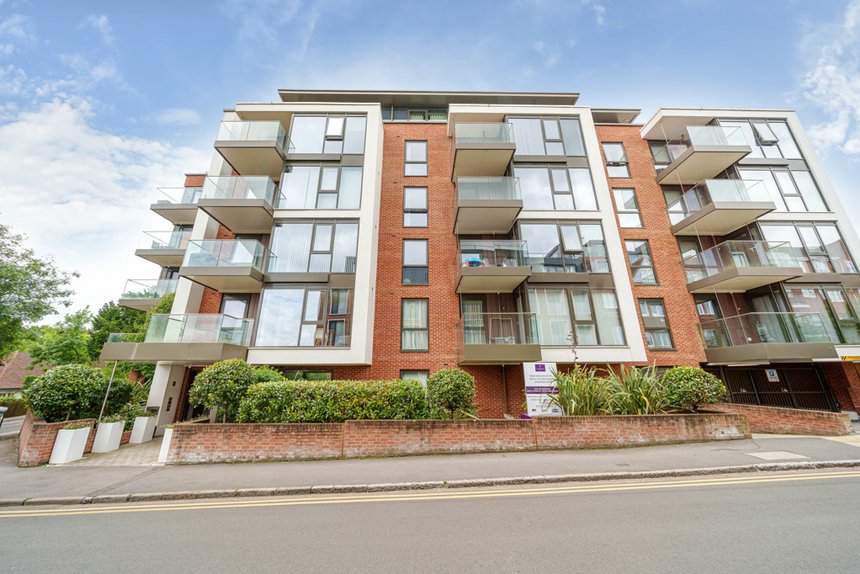 for sale station road london 24467 - Gibbs Gillespie