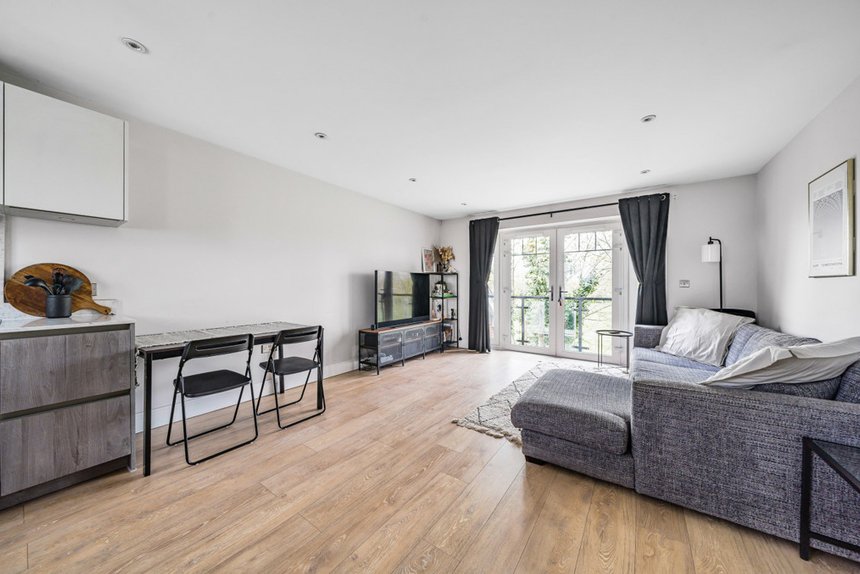 for sale connaught close london 24521 - Gibbs Gillespie