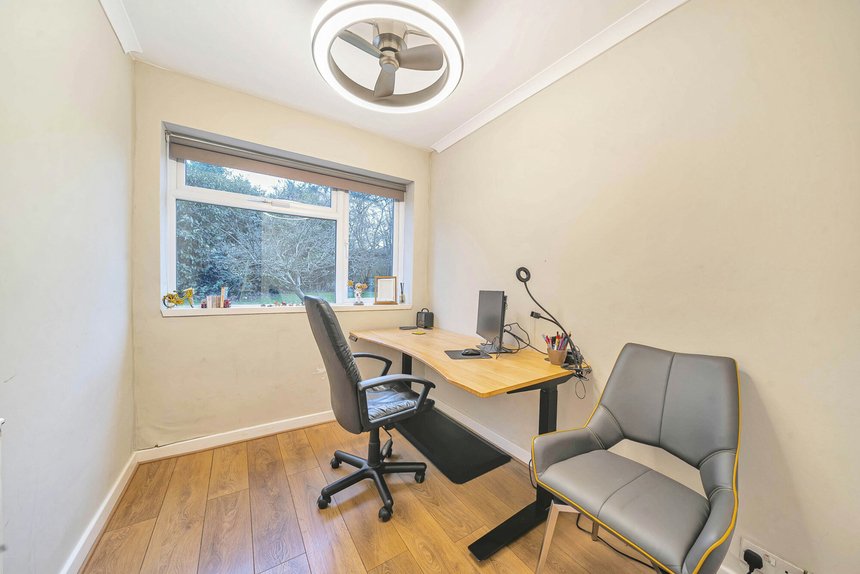 for sale merryfield gardens london 24758 - Gibbs Gillespie