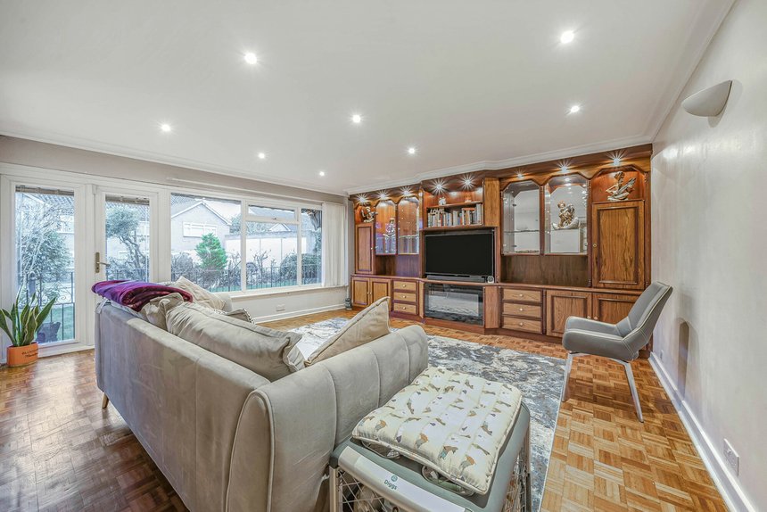for sale merryfield gardens london 24758 - Gibbs Gillespie