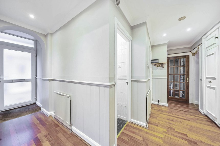 for sale merryfield gardens london 24758 - Gibbs Gillespie