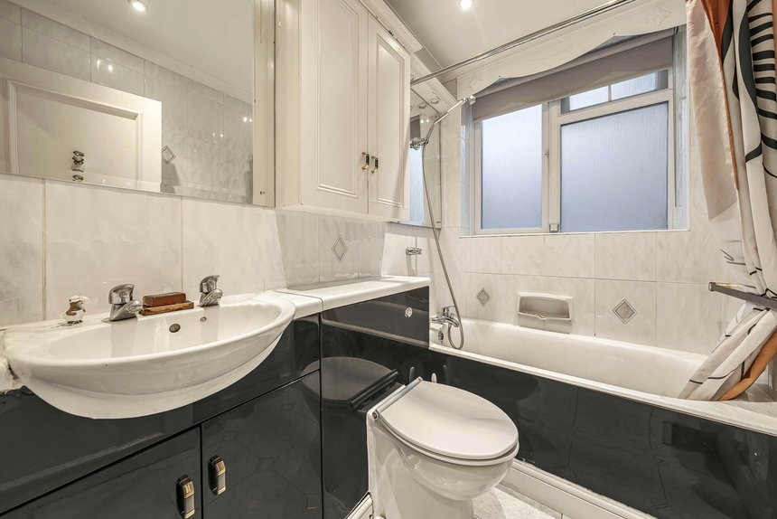 for sale merryfield gardens london 24758 - Gibbs Gillespie