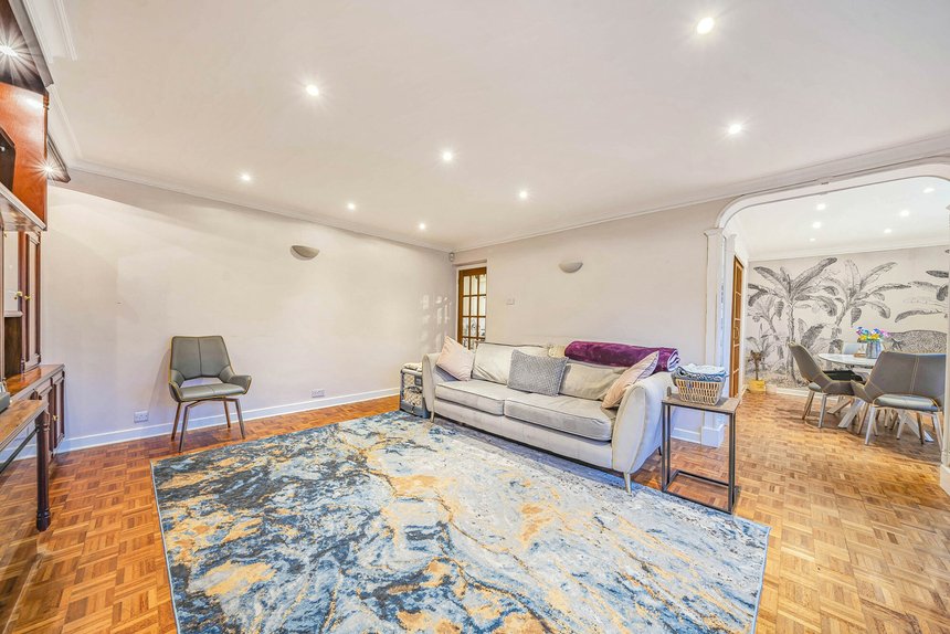 for sale merryfield gardens london 24758 - Gibbs Gillespie