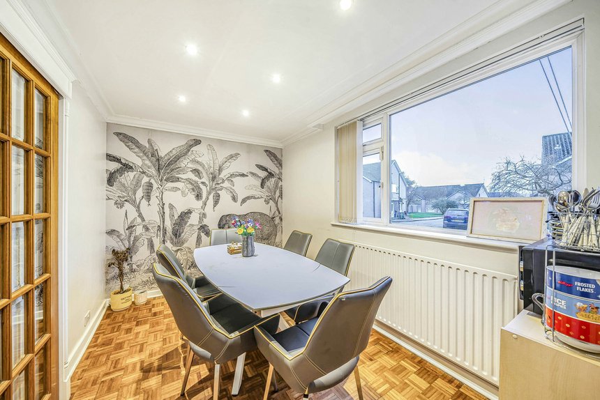 for sale merryfield gardens london 24758 - Gibbs Gillespie