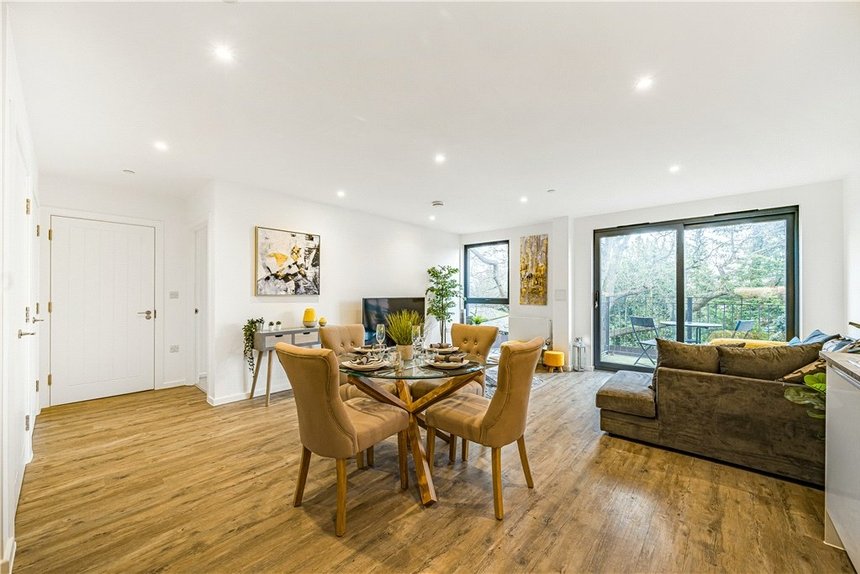 for sale oak end way london 24805 - Gibbs Gillespie