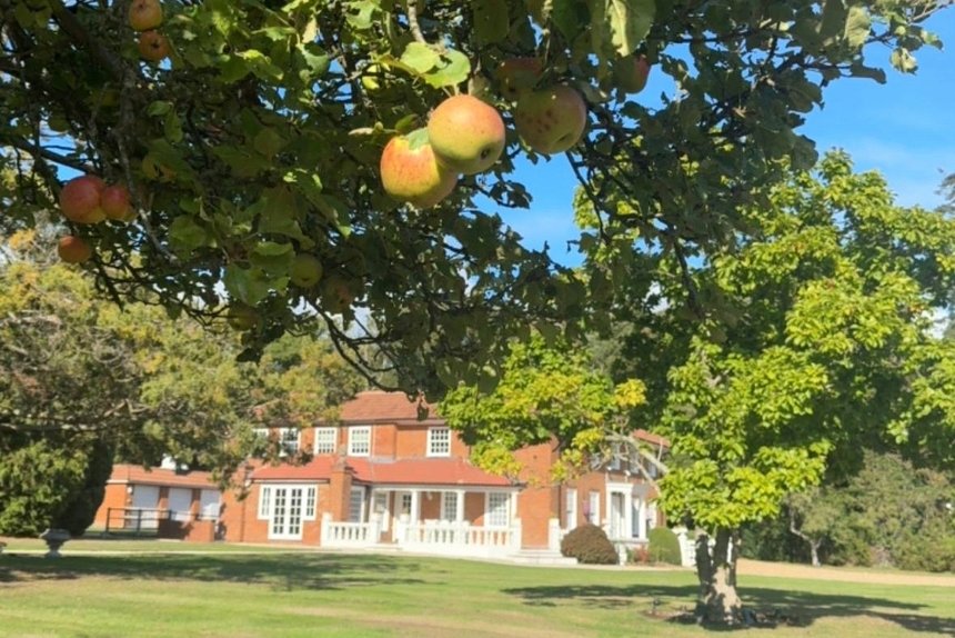 for sale over the misbourne road london 24808 - Gibbs Gillespie