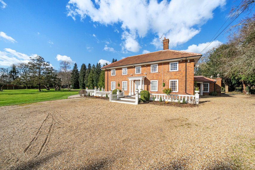 for sale over the misbourne road london 24808 - Gibbs Gillespie