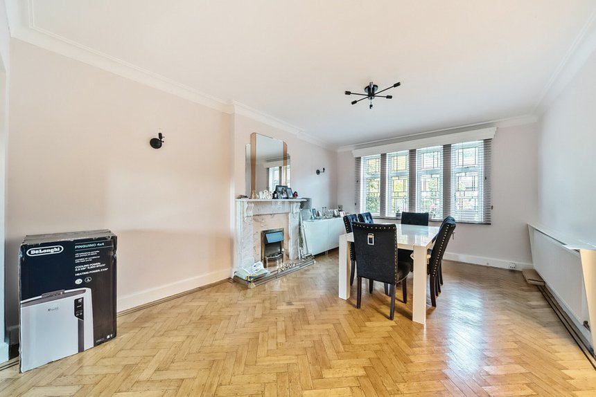 for sale cavendish drive london 24991 - Gibbs Gillespie