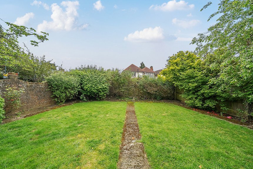 for sale cavendish drive london 24991 - Gibbs Gillespie