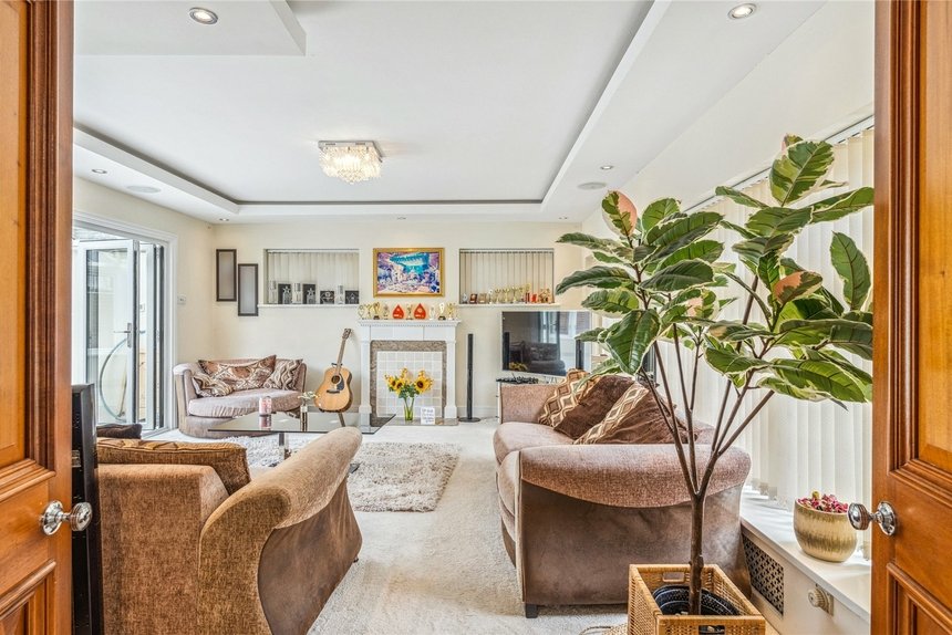 for sale wexham street london 25021 - Gibbs Gillespie