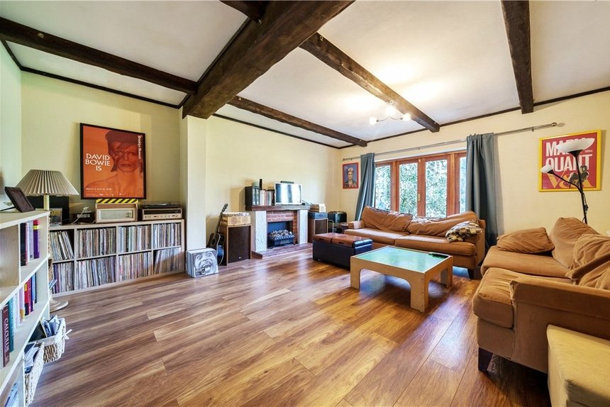 sold parkfield road london 25080 - Gibbs Gillespie