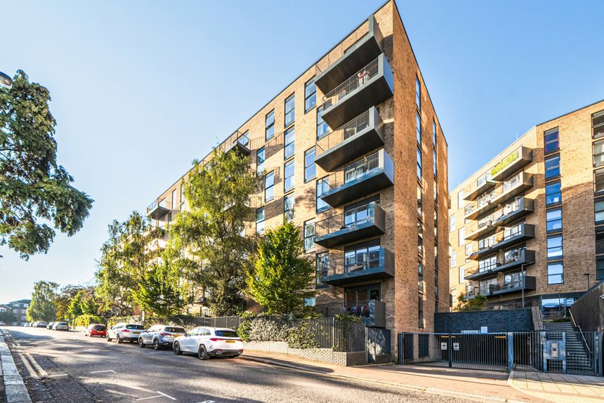 for sale curtis court london 25093 - Gibbs Gillespie