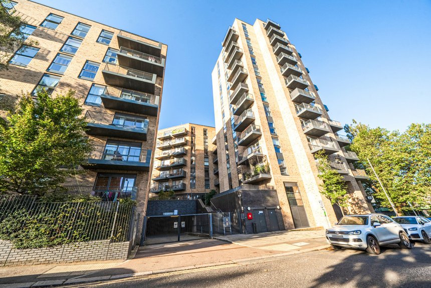 for sale curtis court london 25093 - Gibbs Gillespie