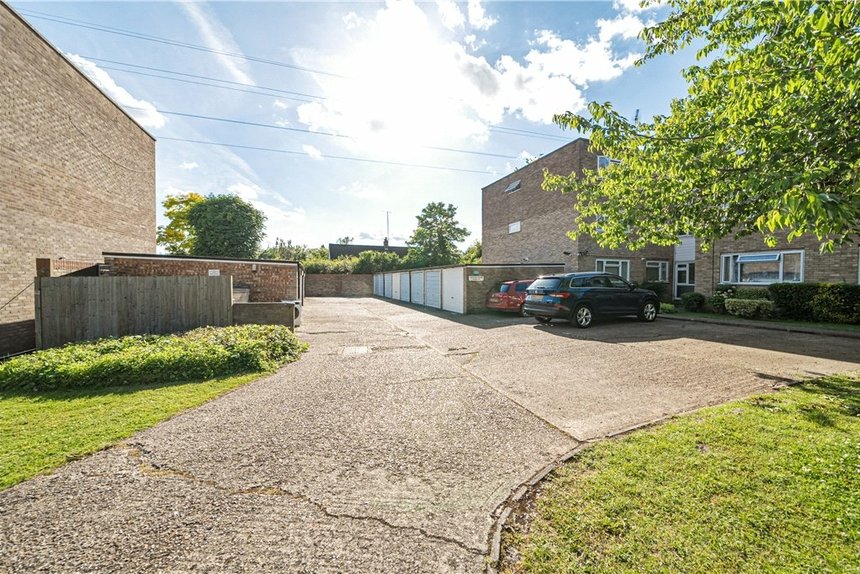 for sale lonsdale close london 25103 - Gibbs Gillespie