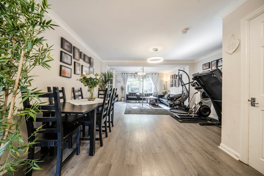 for sale laughton road london 25220 - Gibbs Gillespie