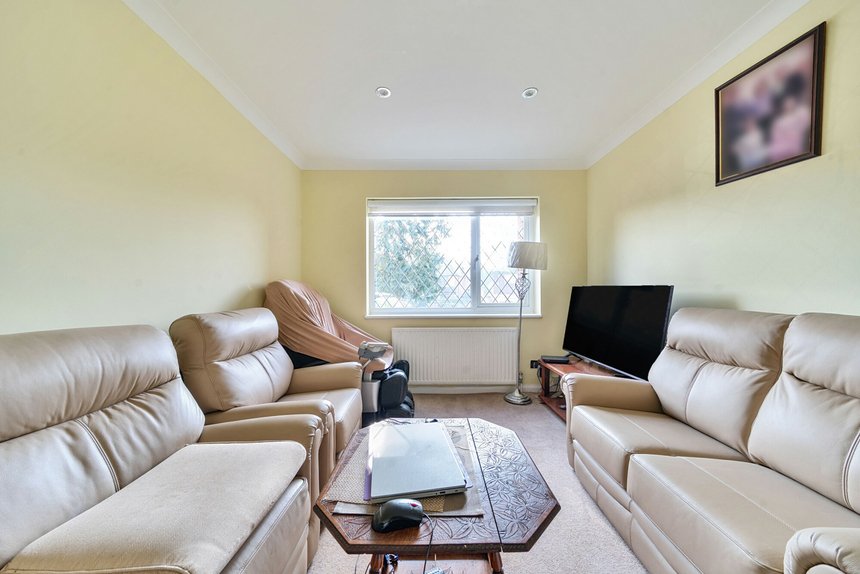 for sale eastglade london 25372 - Gibbs Gillespie
