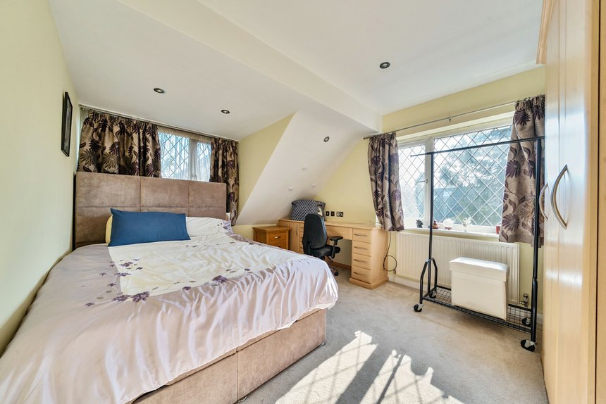 for sale eastglade london 25372 - Gibbs Gillespie