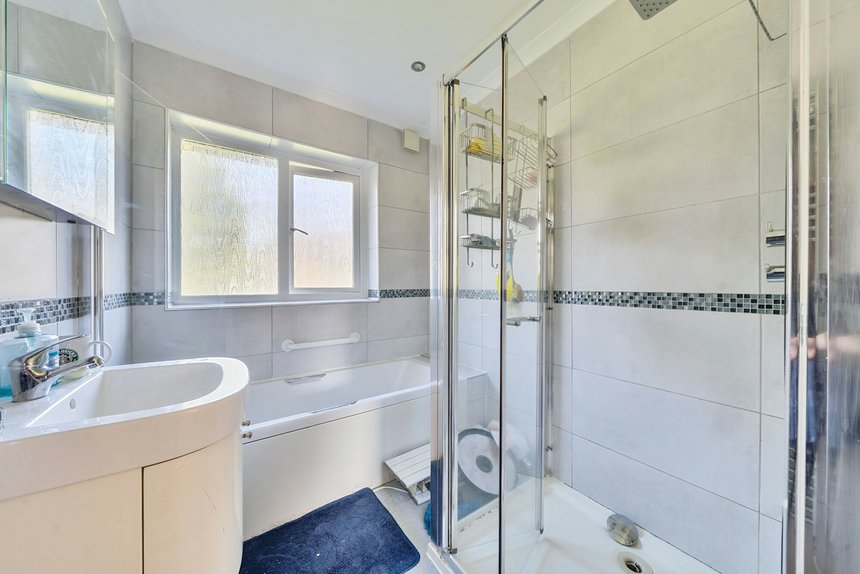 for sale eastglade london 25372 - Gibbs Gillespie