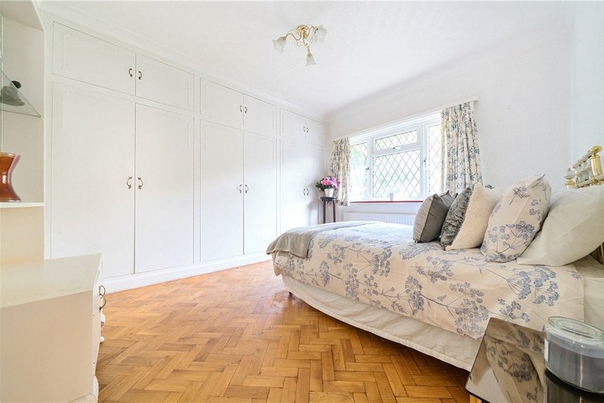 sold middle road london 25625 - Gibbs Gillespie