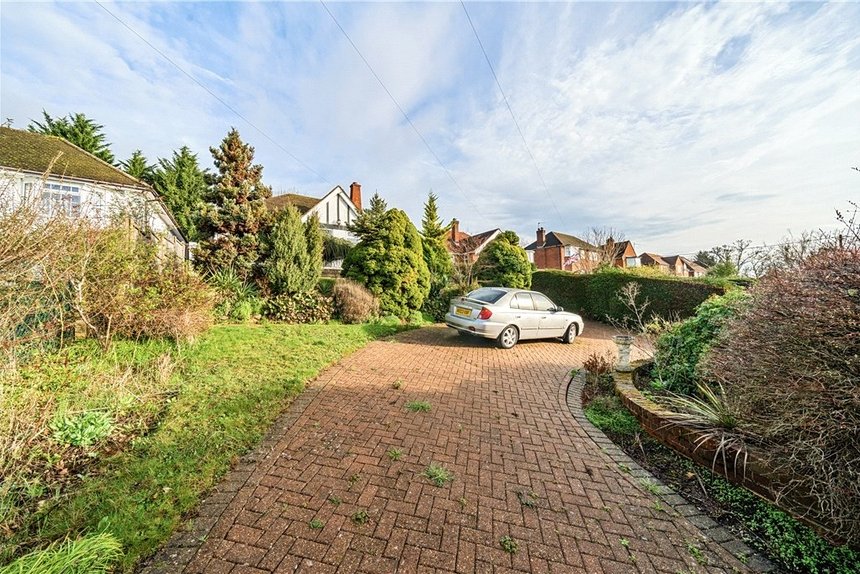 under offer middle road london 25625 - Gibbs Gillespie