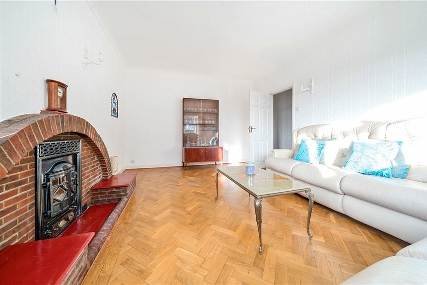 sold middle road london 25625 - Gibbs Gillespie