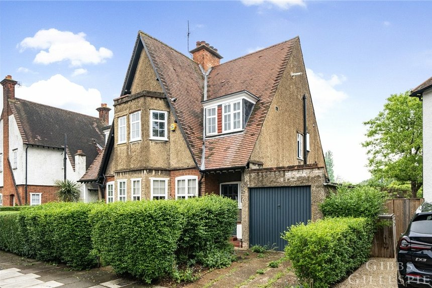 3 bedroom House for sale in Meadvale Road, Ealing, W5 Gibbs Gillespie