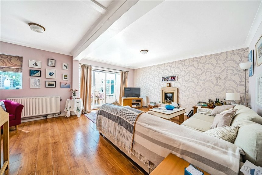 for sale foxfield close london 25882 - Gibbs Gillespie