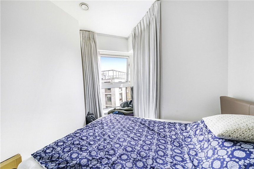 for sale longfield avenue london 25904 - Gibbs Gillespie