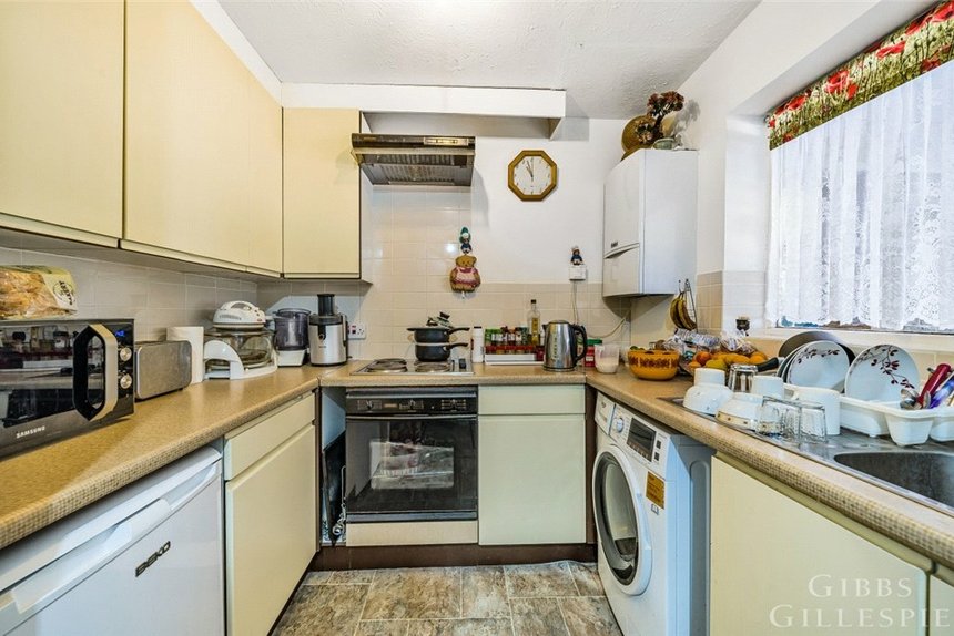 for sale abbeyfields close london 25999 - Gibbs Gillespie