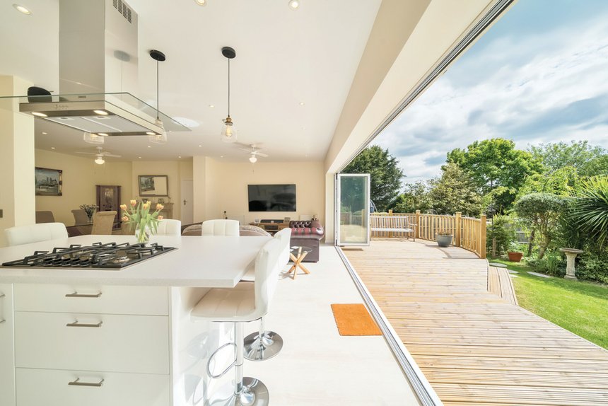 under offer hillside crescent london 26155 - Gibbs Gillespie