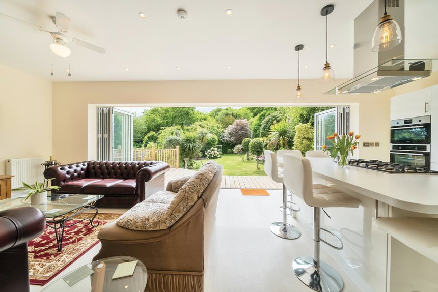 under offer hillside crescent london 26155 - Gibbs Gillespie