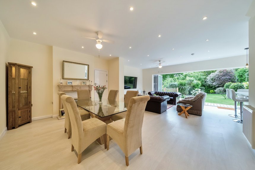 under offer hillside crescent london 26155 - Gibbs Gillespie