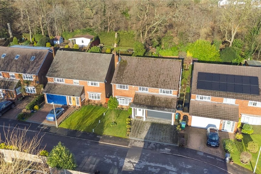 under offer bay tree walk london 26191 - Gibbs Gillespie