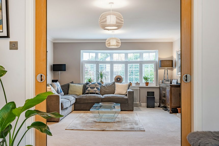 under offer bay tree walk london 26191 - Gibbs Gillespie