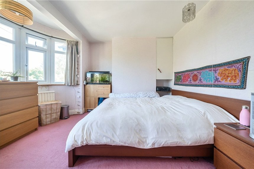 2 bedroom House for sale in Bridgwater Road, Ruislip, Middlesex, HA4