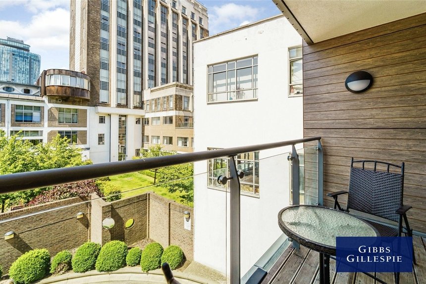 under offer clayponds lane london 26342 - Gibbs Gillespie