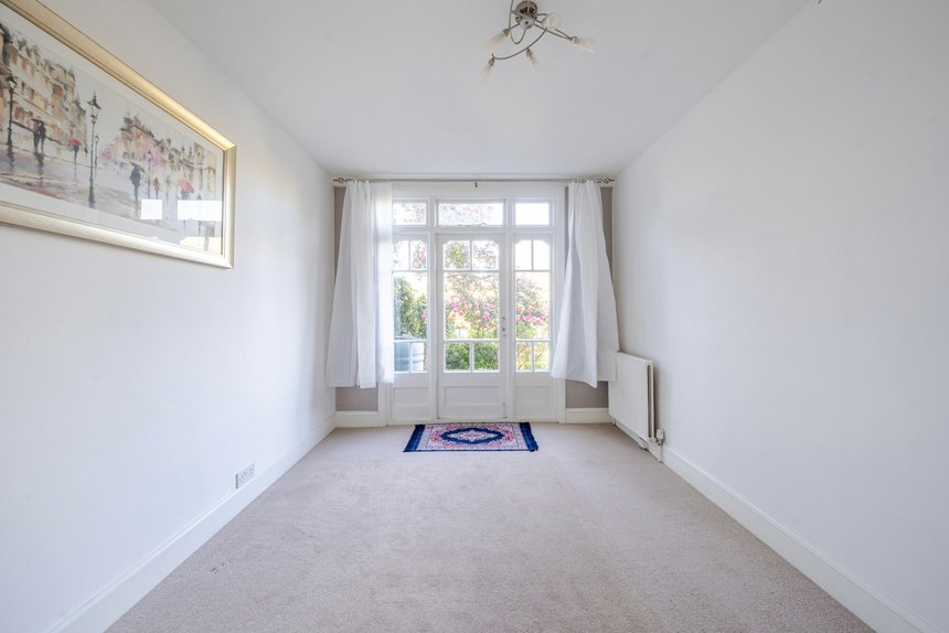 under offer chester drive london 26628 - Gibbs Gillespie